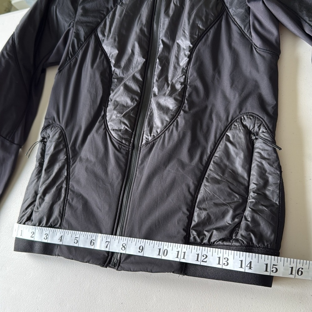 Lululemon Polar Pace Run Jacket - Picture 12 of 15